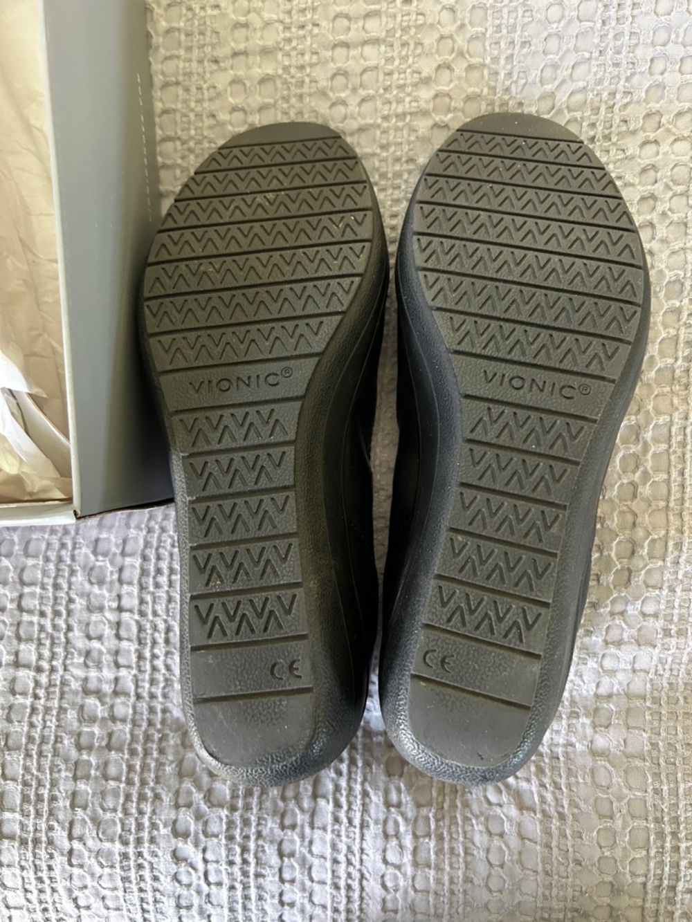 Vionic Black Leather Jacey comfort loafers - Picture 6 of 6